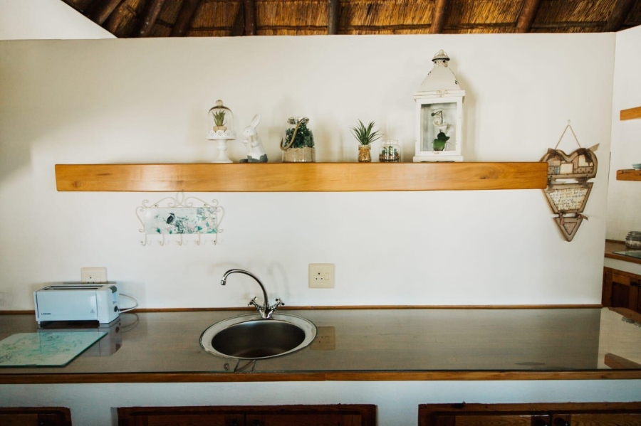 4 Bedroom Property for Sale in Paradise Beach Eastern Cape